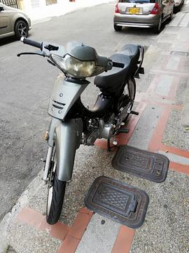 Se Vende O Cambia Akt 110 2008