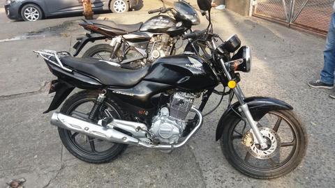Honda Cbe 125 Modelo 2011