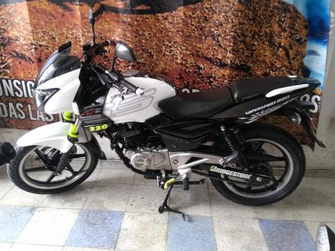 Pulsar 220 2015