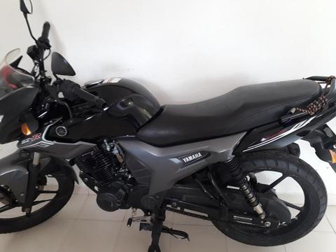 Se Vende Moto Yamaha Sz-r 150 Mod 2016