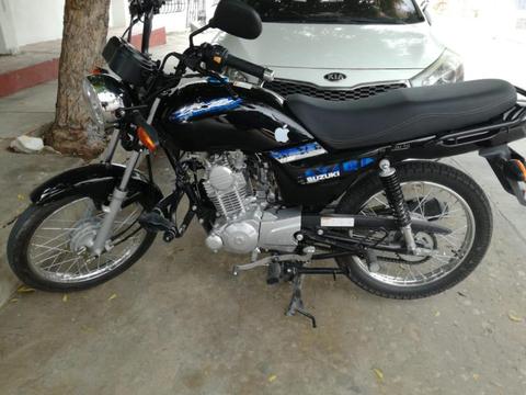 Motocicleta Ax4 2019