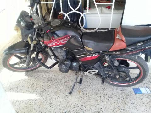 Vendo Moto Akt Evo 150 2013