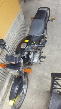 Vendo Ax 100 Modelo 2006