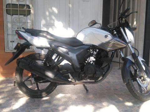 MOTO SZR MODELO 2016