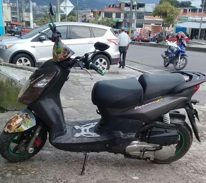 Vendo Permuto Moto Akt125, Dynamycr