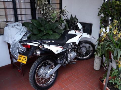 Vendo Moto Honda Negociable