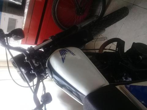 Se vende o se cabia x otra llamar 3184680282 wuassap 3053243208