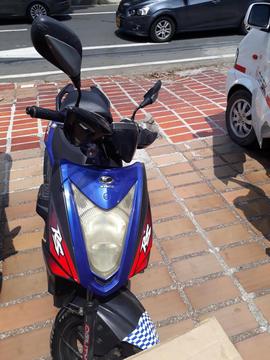 Se vende Moto Agility RS azul