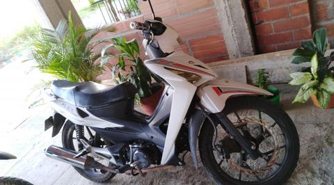 Vendo moto akt flex 125 2012