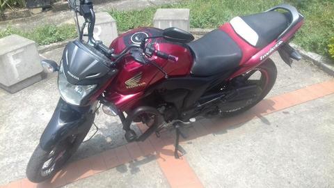 Honda Invicta2014 Mela Rrenueva Poco Uso