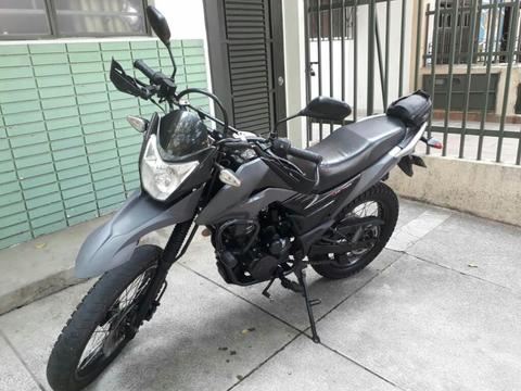 Vendo Moto Akt 125