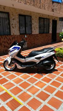 Yamaha N Max 2018 Blanca Abs 3800 Kms