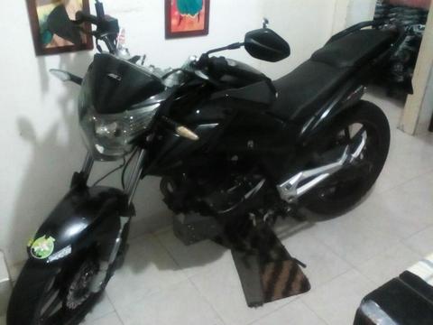 Vendo Moto Rtx Modelo 2017