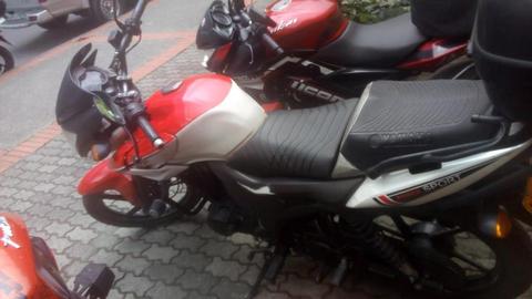 Moto Yamaha szr