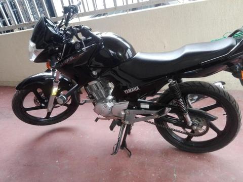 se vende moto yamaha 2016 3.000.000 neg