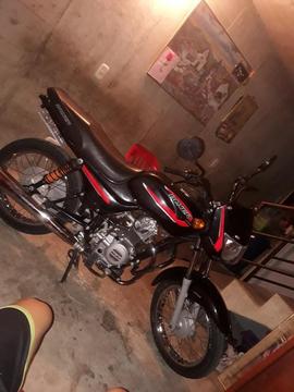 Vendo Moto Madelo 2017 Unico Dueño