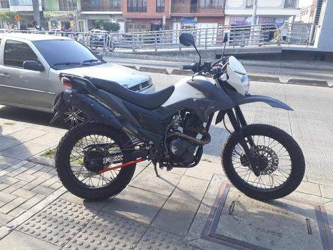 Vendo Hermosa Akt Tt 125 2015 Al Dia