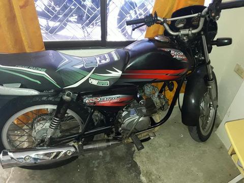 Vendo Moto.....solo Tarjeta