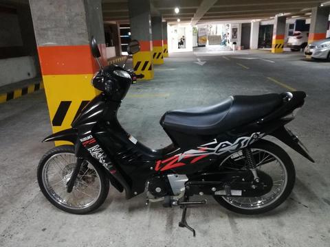 Como Nueva, Moto Suzuki Best