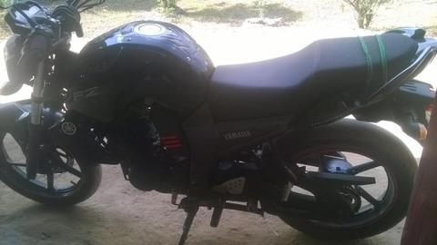 VENDO MOTO FZ YAMAHA