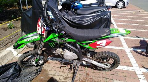 Moto de competencia nio