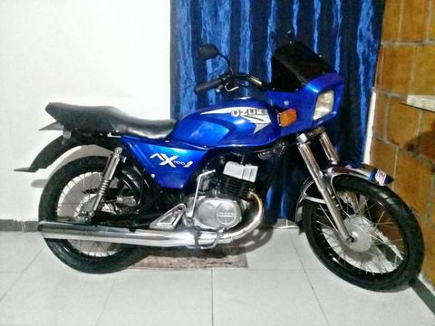 Se Vende Hermosa Ax 100