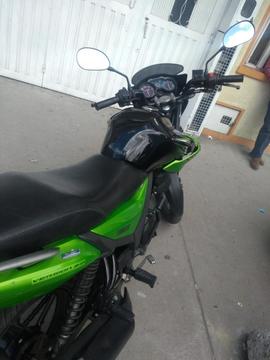 Vendo Moto Yamaha Barata