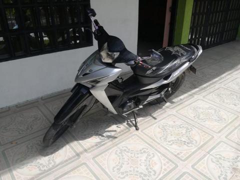 vendo hermosa akt flex