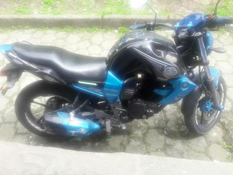 Vendo F.z Modelo 2010