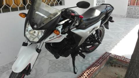 Vendo Moto Sz Yamaha 2013