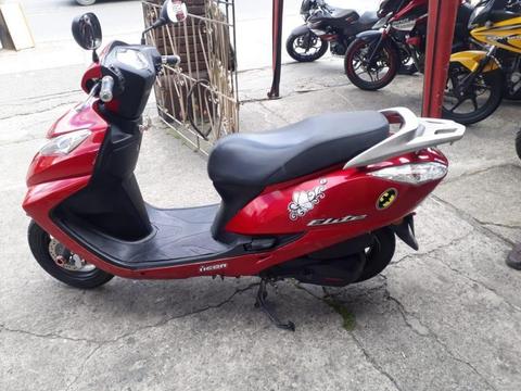 SE VENDE HERMOSA HONDA ELITE 125 MODELO 2015