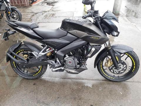 SE VENDE HERMOSA NS 200 FI ABS MODELO 2018