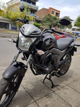 Honda Invicta 150 Modelo 2015 Linda