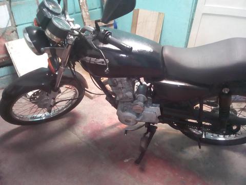 Vendo Moto Akt 125