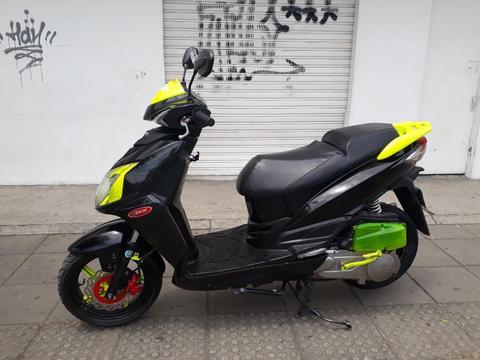 Vendo Hermosa Akt Jet 125 2012 Al Dia