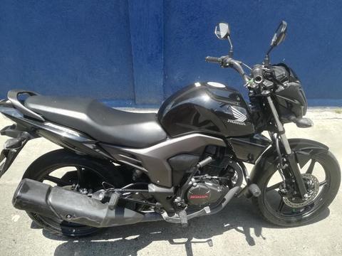 Honda Invicta Modelo 2016