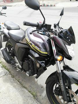 Vendo Permuto Fz Yamaha 2018 con 600kilj