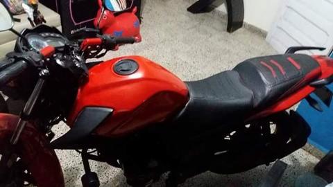 Akt evo R3 solo tarjeta de propiedad Si tiene traspaso llamar 30054933