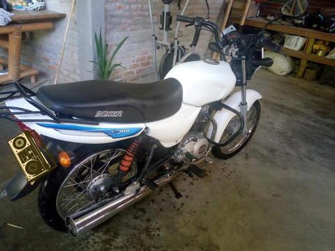 Vendo Moto Boxer Modelo 2014