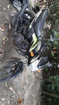 Moto Akt Tv 100 con Poco Km_ 2014