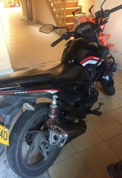 Vendo Moto Akt150