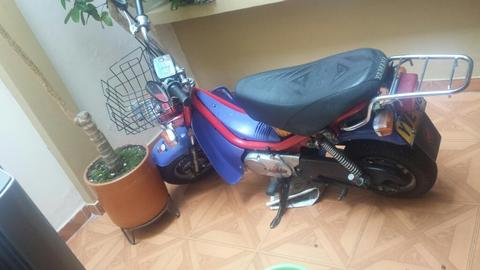 Vendo Moto Chapit con Targeta de Propied