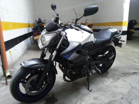 Vendo Motocicleta Yamaha Xj6 Modelo 2013