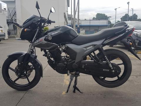 Vendo Moto Yamaha Szr 150 en