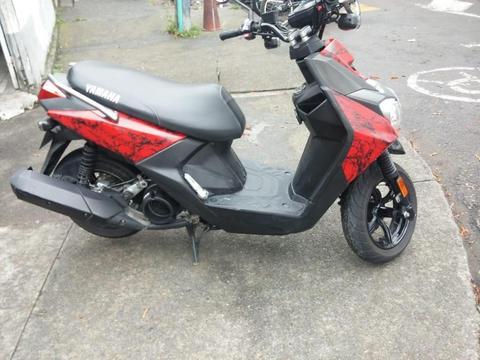 VENDO MOTO COMO NUEVA 2018