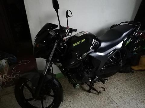 Vendo Moto Szr Modelo 2016