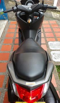 Vendo Yamaha Nmax Modeló 2018 Tiene Gps