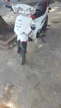 Vendo Moto Vest 2014