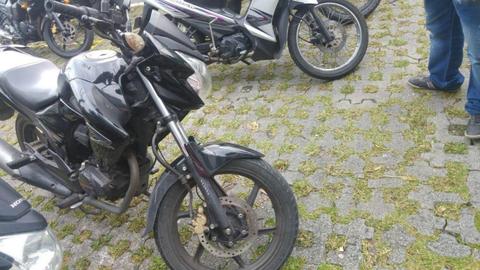 Vendo Honda Invicta 150