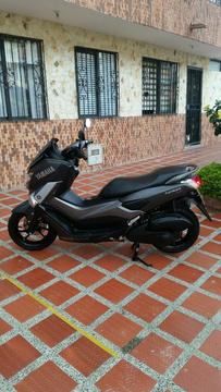 Yamaha N Max 2018 Negra Gris 8.900 Kms